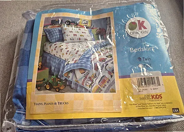 OK OLIVE KIDS TRAINS, PLANES & TRUCKS TWIN BEDSKIRT, MADE IN USA