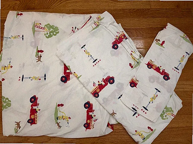 POTTERY BARN KIDS Fire Truck Dog Twin Duvet Cover Sheet Pillow Case EUC