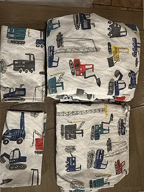 Pottery barn kids Jax Construction Trucks Sheet Set Sz Queen 4 Pc Set